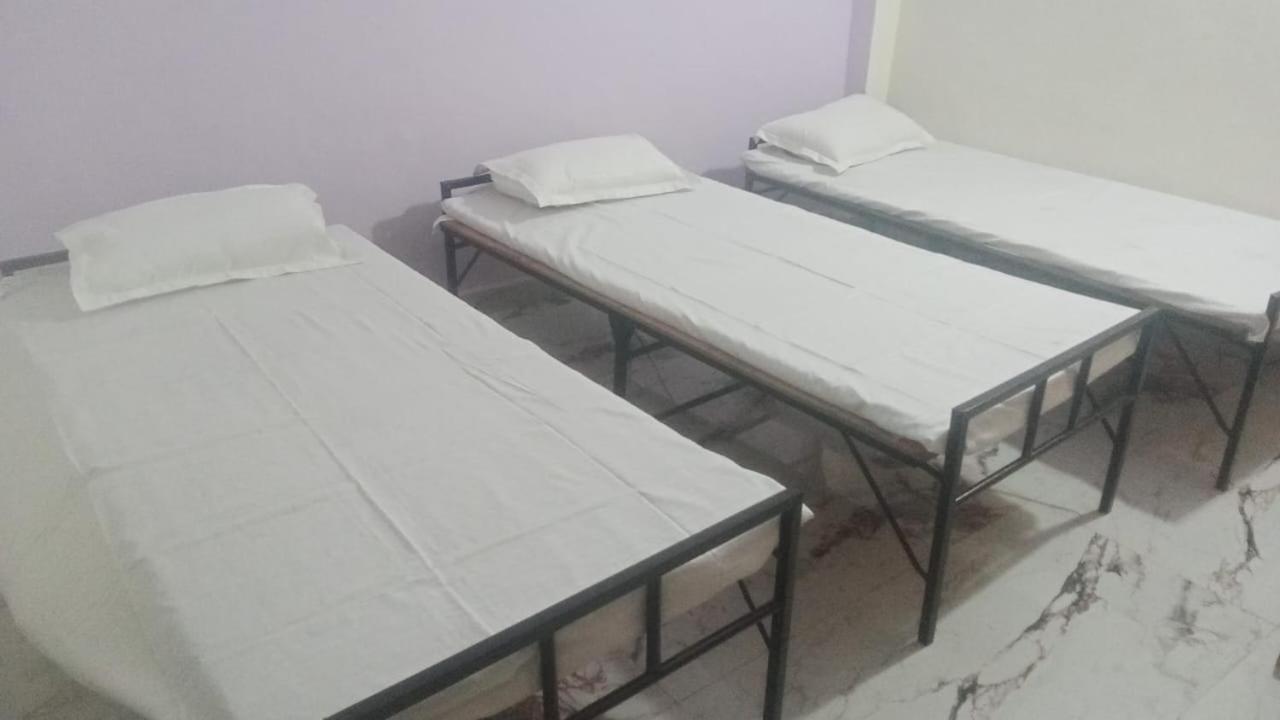 Bssn Guest House Gwalior Buitenkant foto
