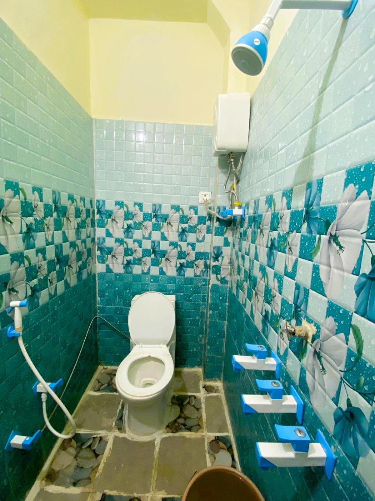 Bssn Guest House Gwalior Buitenkant foto